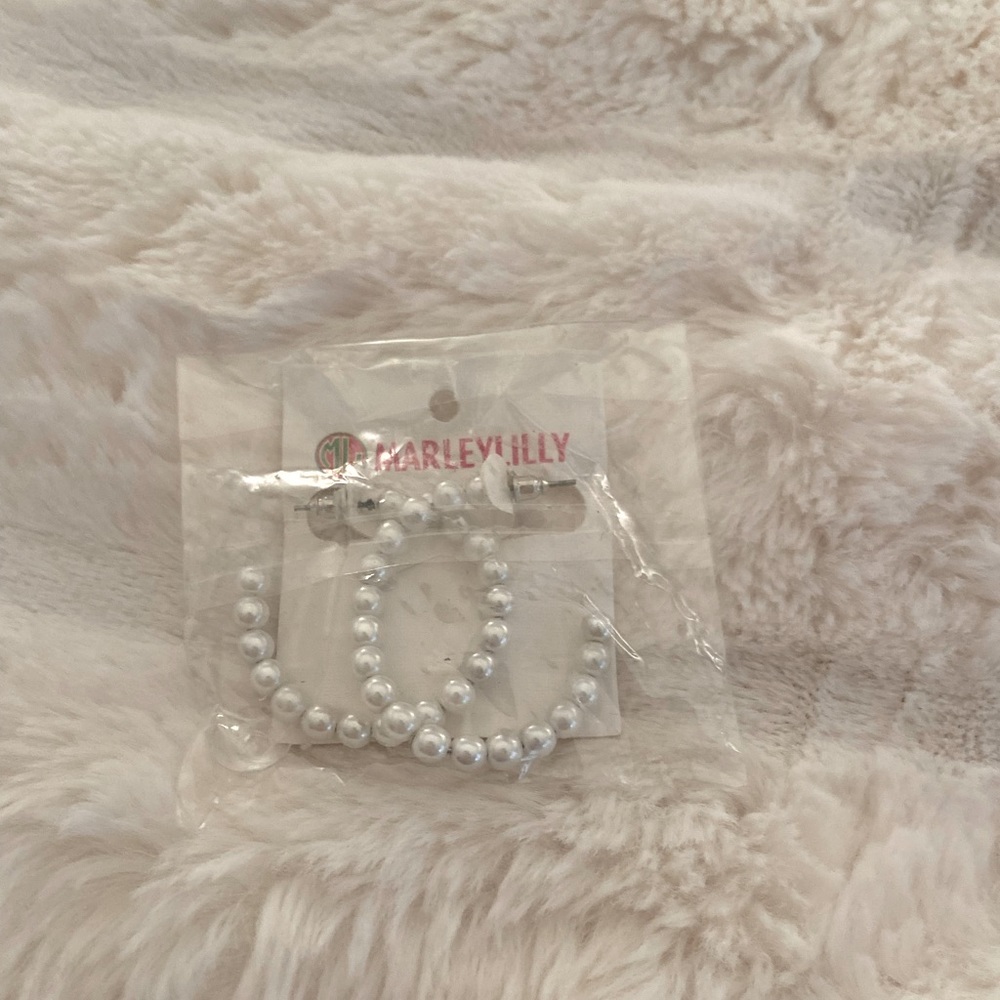 New Marley Lilly pearl hoop earrings.